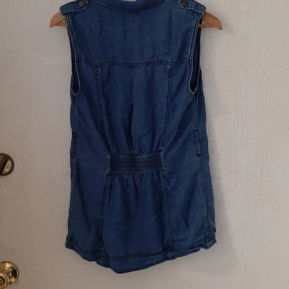 Jean top Design Lab size small - Picture 2 of 2